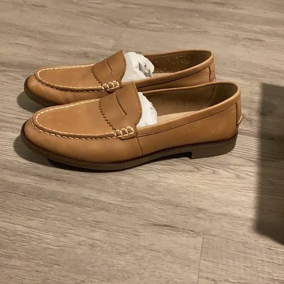 waypoint penny loafer